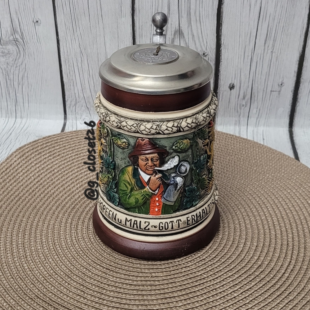"THE WALT" #1255 Lidded Beer Stein
